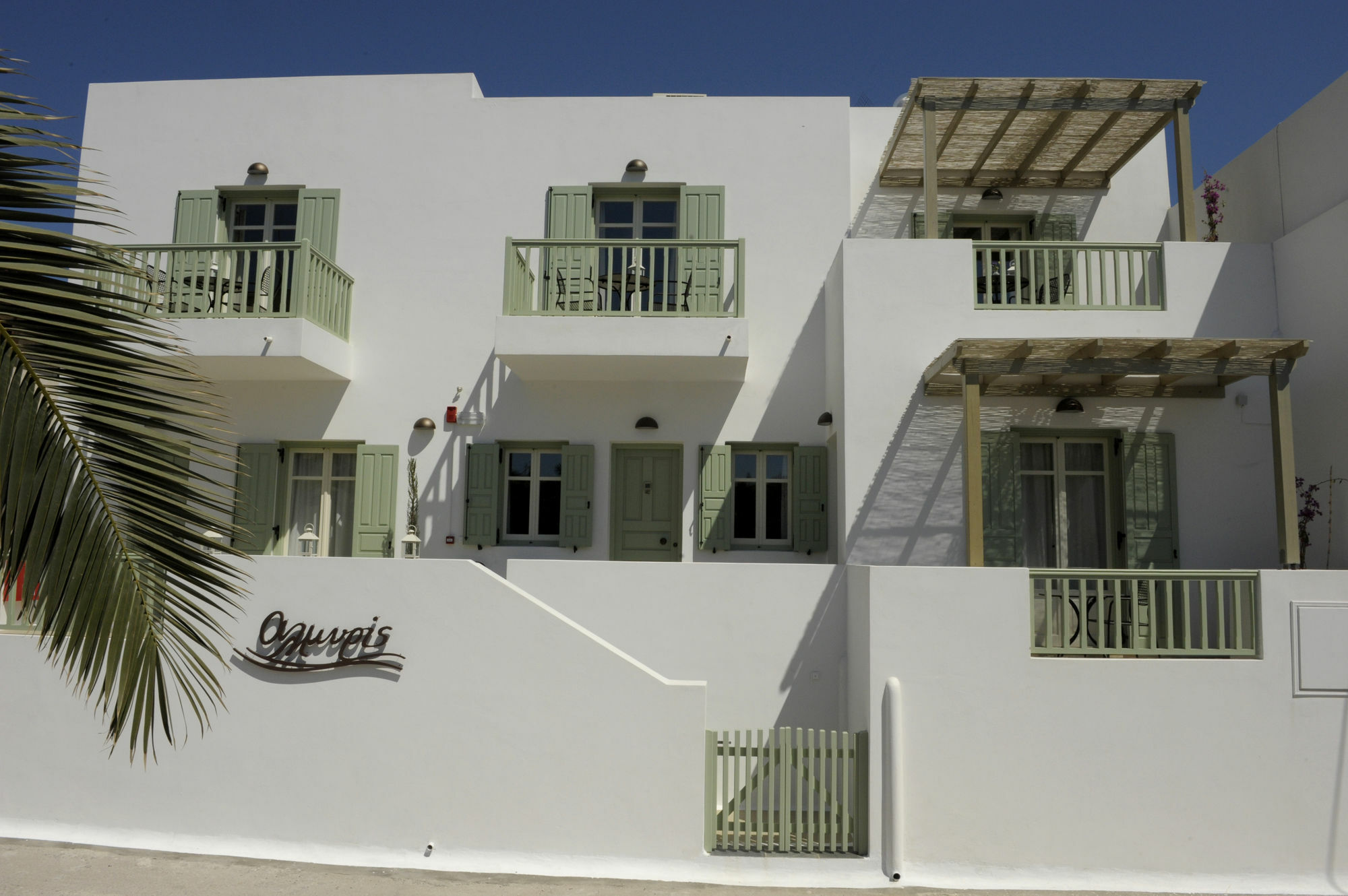 Almyris Hotel Adamantas  Ngoại thất bức ảnh